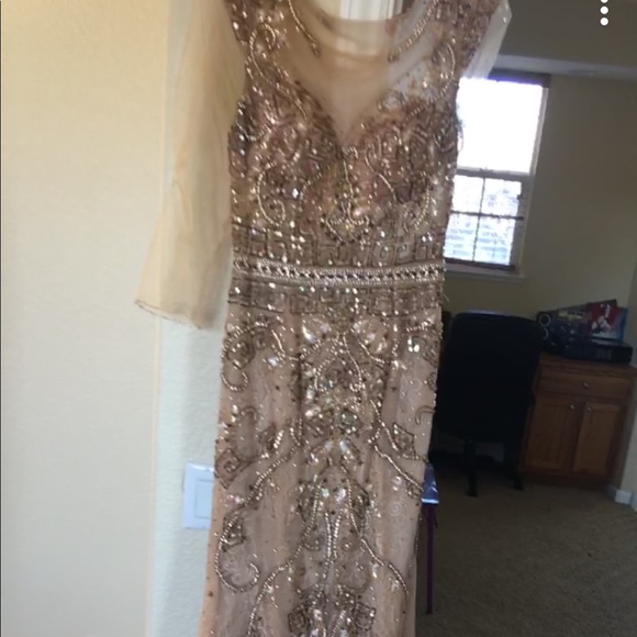Dress - Picture 3 of 6